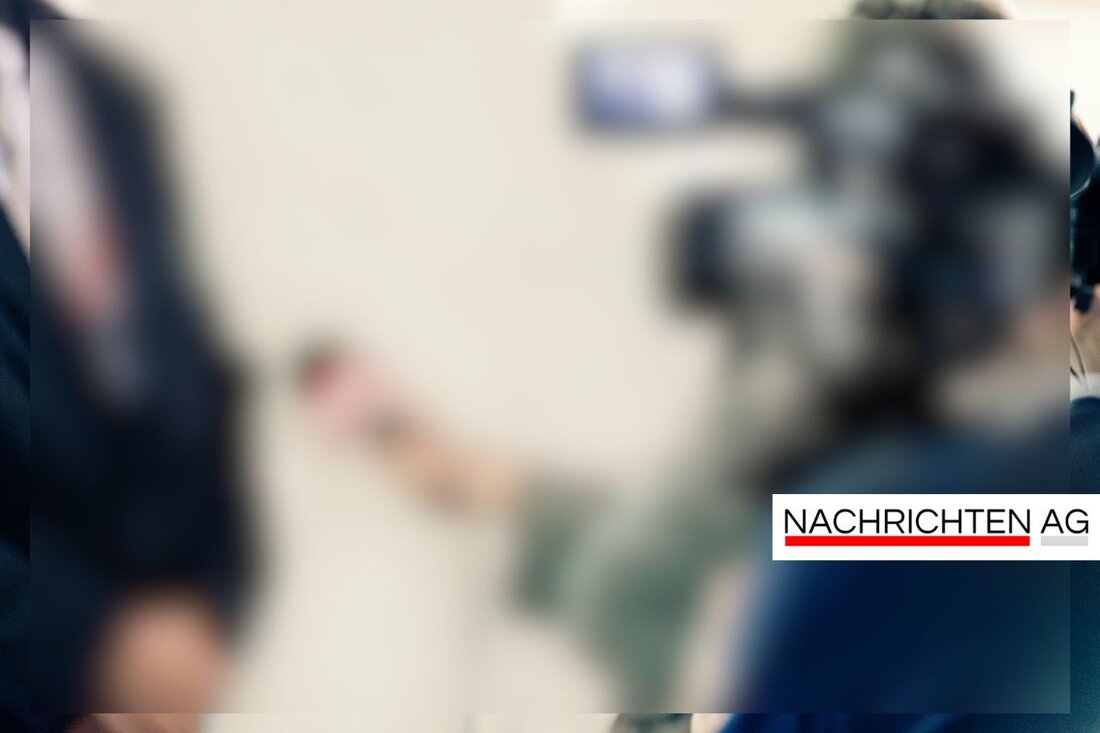 Drei Freundinnen auf einem Roadtrip durch Italien testen ihre Freiheit und begegnen einer geheimnisvollen Anhalterin.