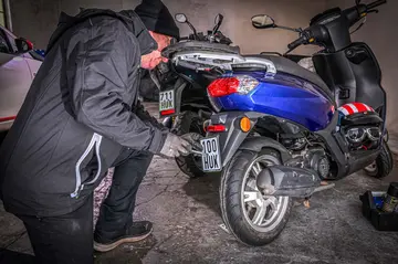 Mopeds, E-Scooter und S-Pedelecs brauchen neues Versicherungskennzeichen