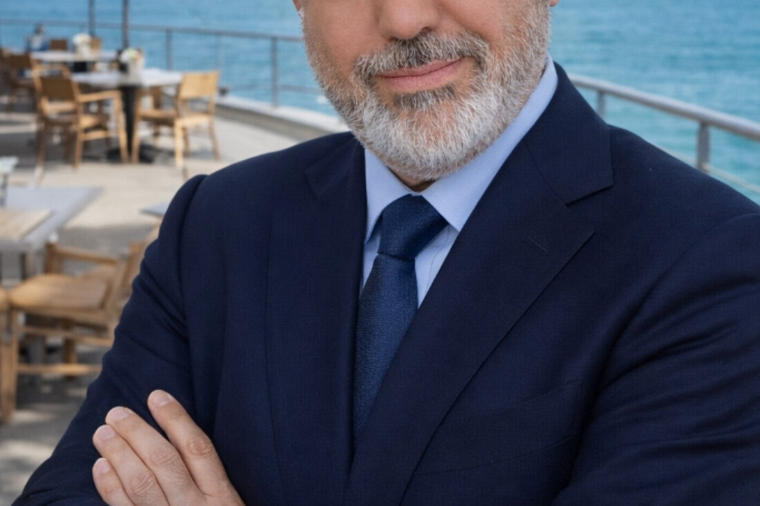 Immer mehr Frauen berichten von Begegnungen mit ihm – und sagen offen, dass sie ihn nicht nur wiedersehen wollen. Doch warum entwickelt sich daraus oft mehr? Warum Frauen überhaupt anfangen, über ihn zu sprechen Dieser Artikel ist nicht entstanden, weil jemand ihn platzieren wollte, und auch nicht, weil eine Geschichte konstruiert werden sollte. Der Ausgangspunkt &hellip;